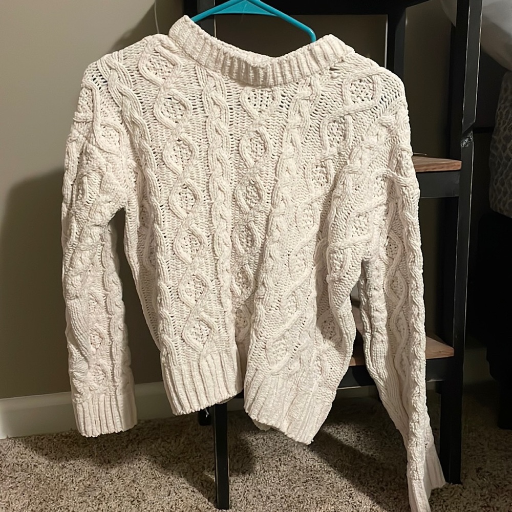 patterned white sweater